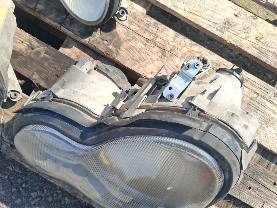 Фар,фарове за mercedes w203 c class .мерцедес ц класа