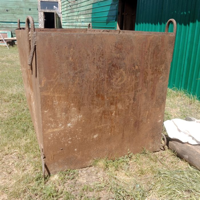 Продам железную емкасть