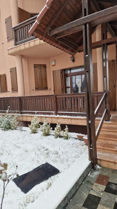 Vand casa in stare foarte buna