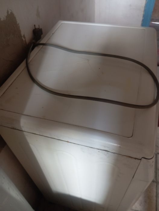 Продам стиральную машину