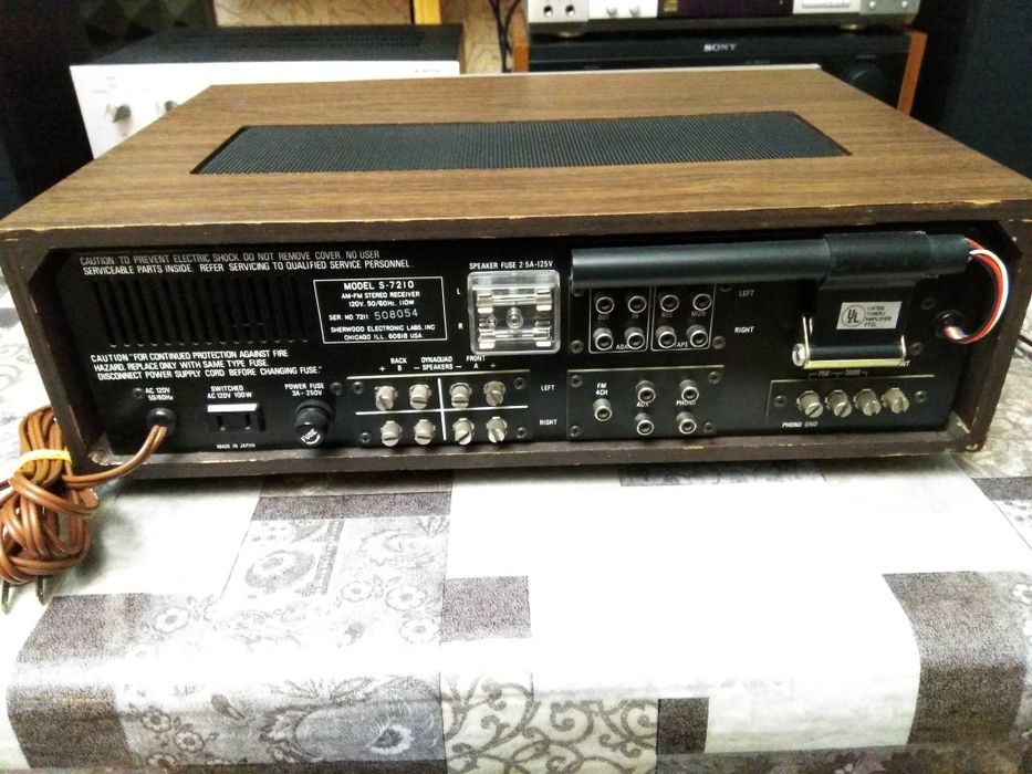 Стерео ресивер Sherwood s-7210.