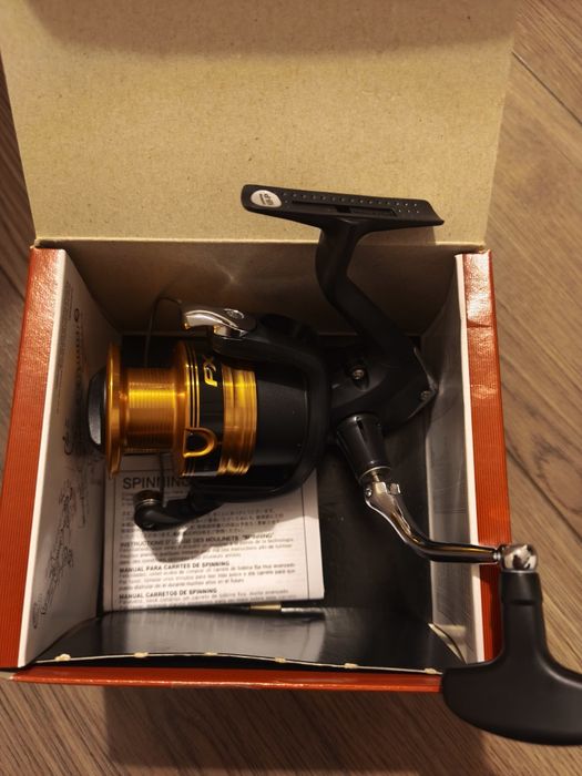 Mulineta Shimano FX 4000 noua