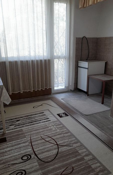 Продавам тристаен апартамент