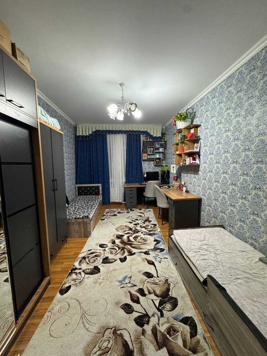 Продаю квартиру Яшнабадский р-он Авиасозлар-1, 3-х ком 4-этаж 67м2