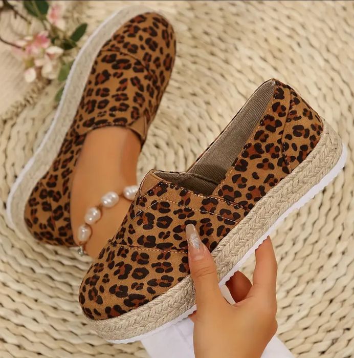 Тигрови еспадрили и сандали