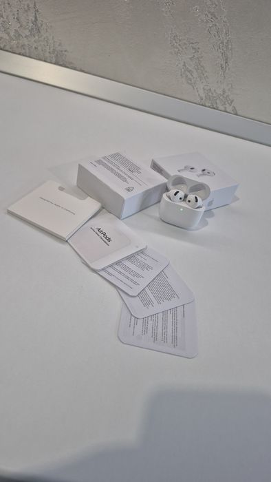 Airpods 4 Noi primite cadou