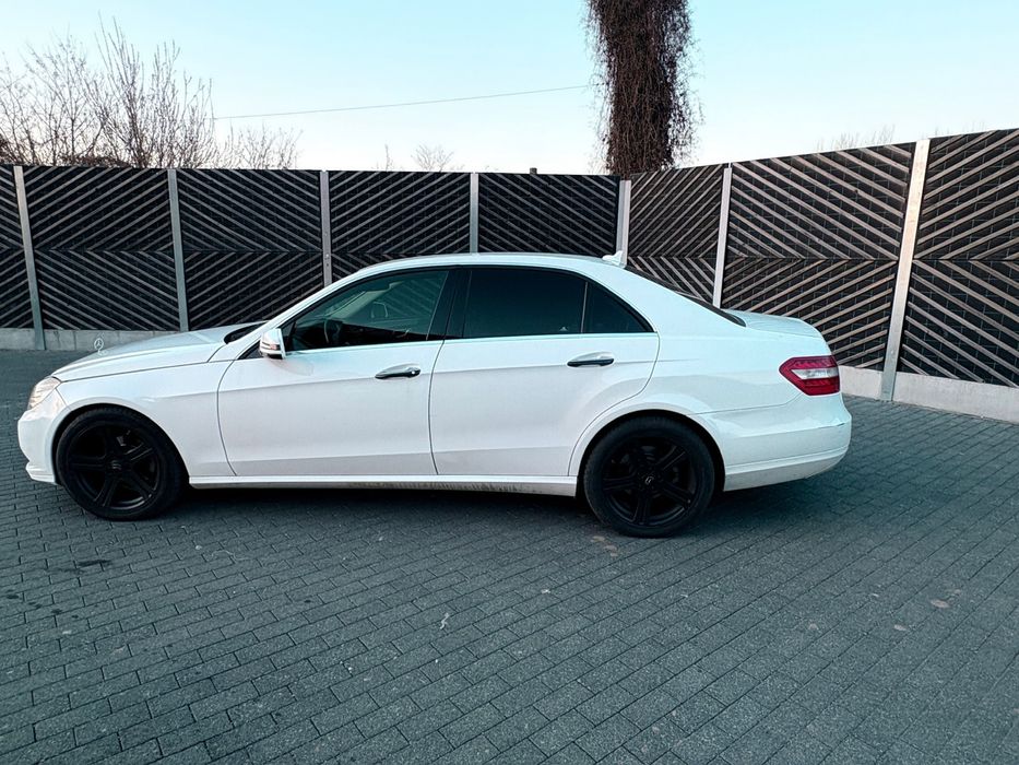 Mercedes Benz E Class