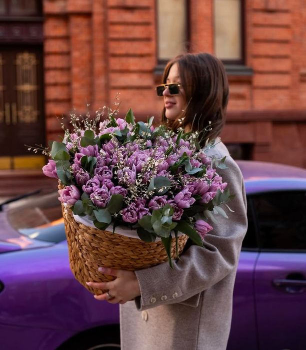 Пионы цветы букеты розы тюльпаны