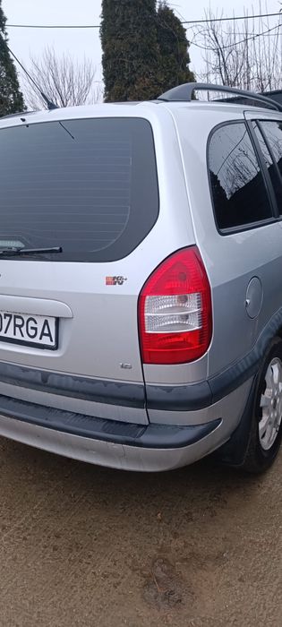 Vand Opel Zafira pentru piese