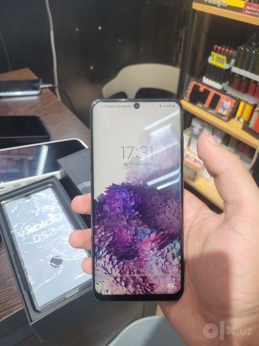 Samsung  s 20 8/128 vetnam
