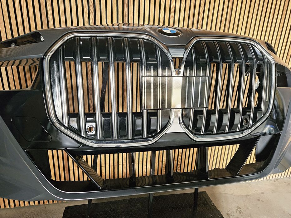 BMW seri 7 I7 2022/2025 G70 M-pachet bara fata BF3567