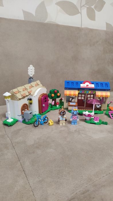 LEGO Animal Crossing 77050 - Том Нук и Роузи 535 части