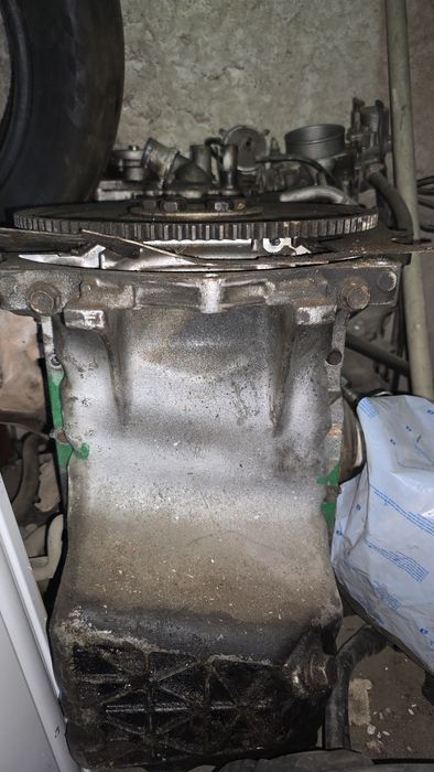 Двигатель на маздап 16клапанный в сборе