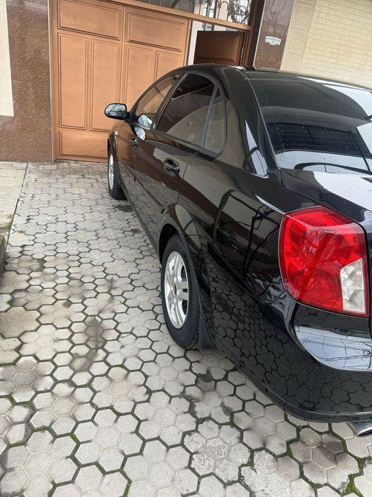 Срочно продам ласетти 1.8 автомат