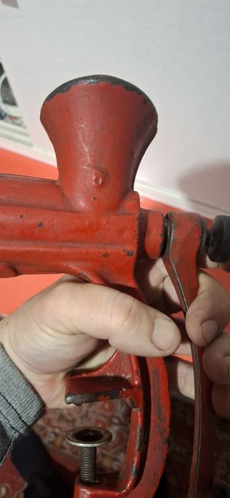 Masina romaneasca de tocat carne nr 5