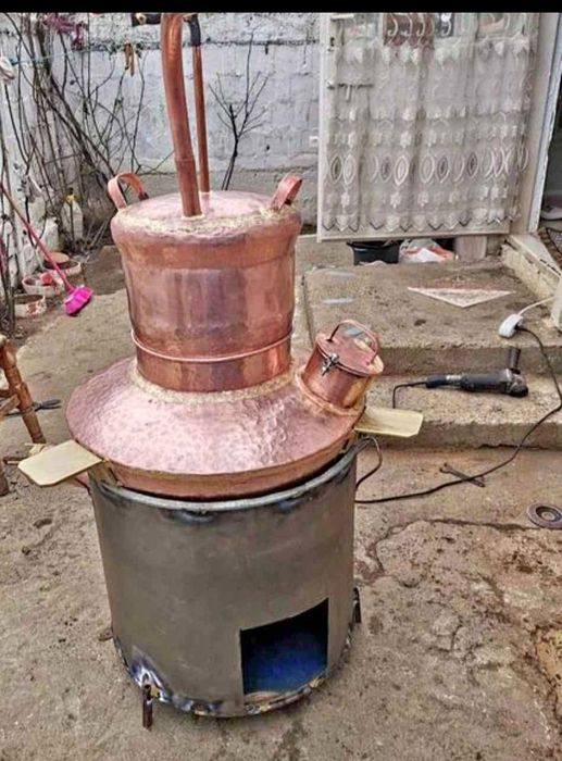 vând cazane de țuică din cupru alimentar