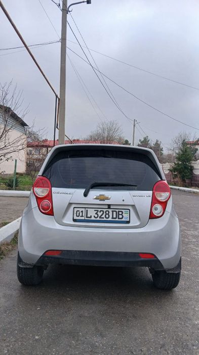 Срочно продается Spark 2011