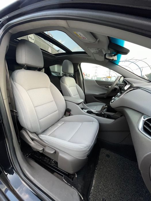 Malibu 2  1.5L avtomobil sotiladi !