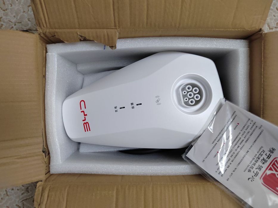 Продаётся 2 зарядных устройств для автомобиля BYD новые