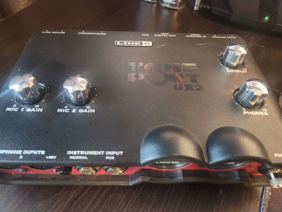Interfață audio Line 6 TonePort UX2 / POD Studio