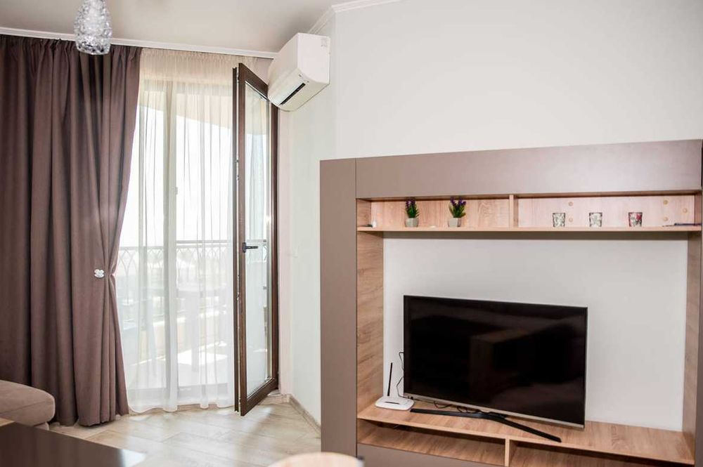 Дава се под наем Двустаен апартамент в Бургас, Сарафово - 65 кв.м за 225 € - Снимка #2