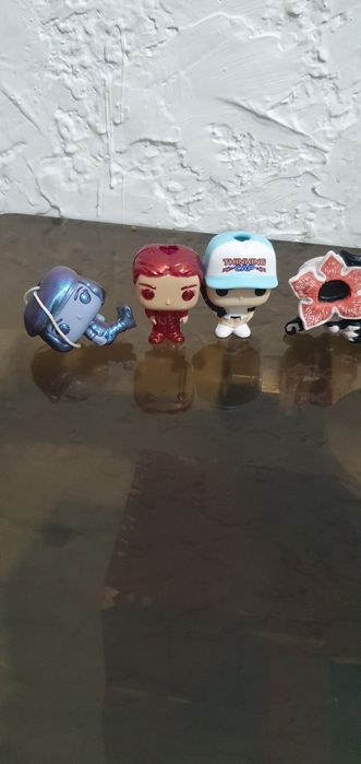 Продам очень странные дела фигурки