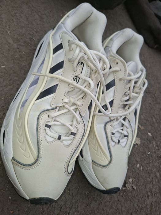 Продам кроссовки оригинал