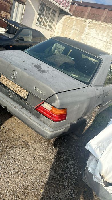 Mercedes Benz E260