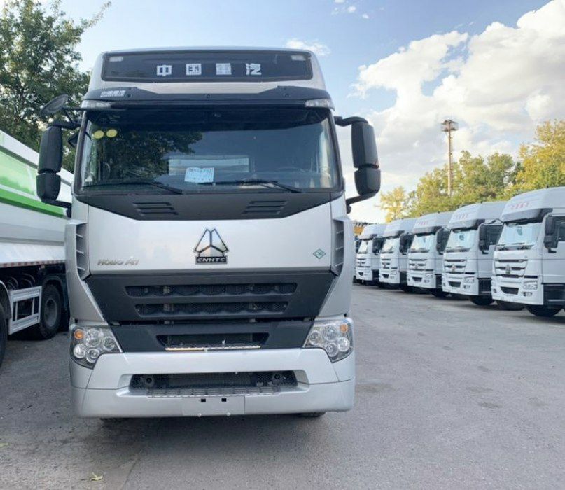 HOWO A7-G  CNG Тягач 6×4