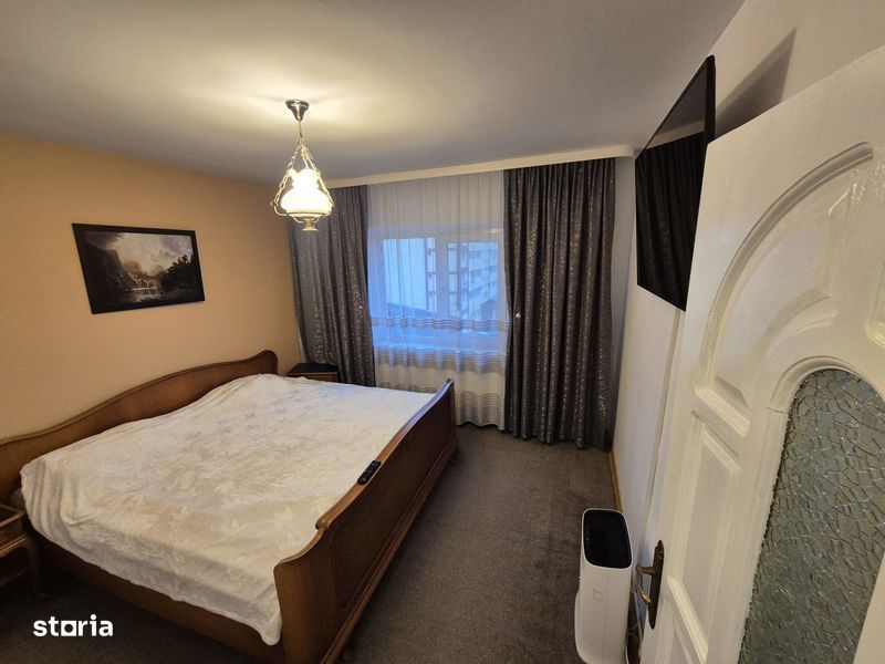 Vânzare apartament 3 camere, 70mp, decomandat, TÂRGU JIU — fotografia 3