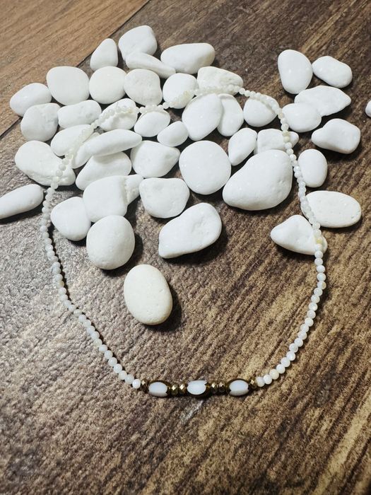 Бижута от естествени перли и камъни ръчно изработени