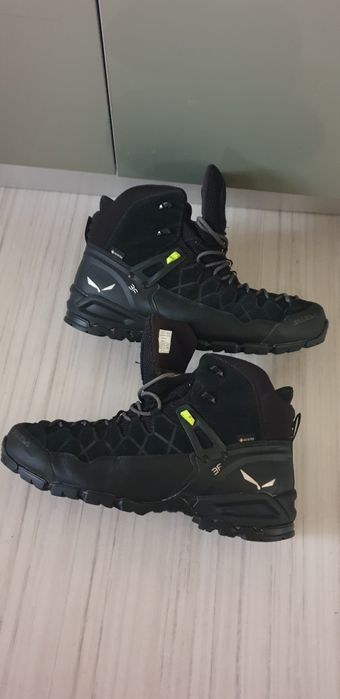 Salewa Gore - Tex Vibram / 46.5 /30.5см ОРИГИНАЛ! Мъжки спортни обувки