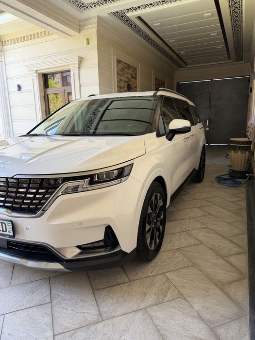 Kia karnival 2023 yil.