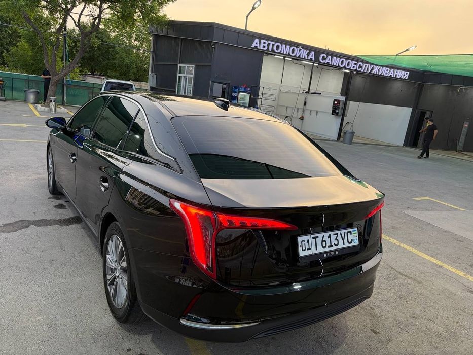 срочно сотилади honghi m5