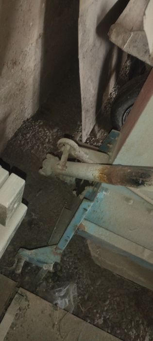 Макаини сутадан аеирадигон трактор 500$ воми билан ишлаеди