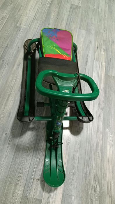 Продам Санки состояние Новое.