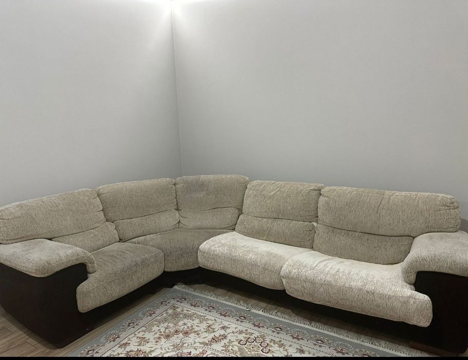 Продам угловой диван