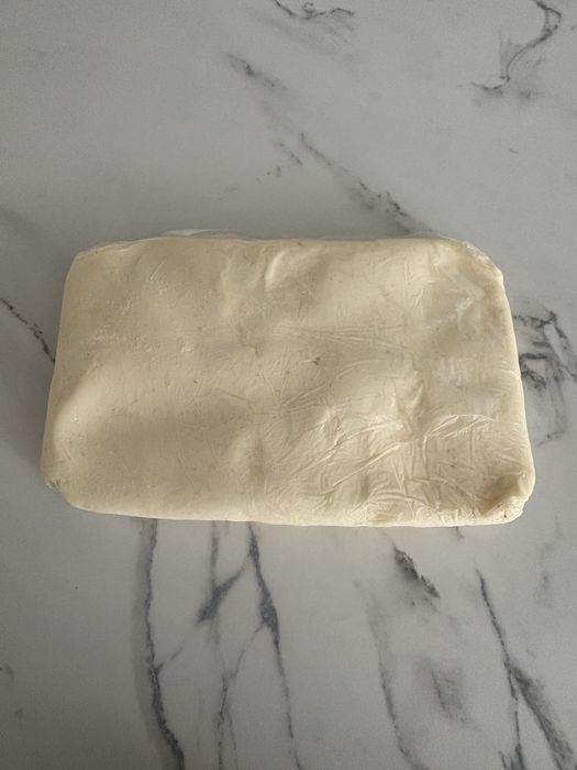 Сары май еш қоспасыз таза май