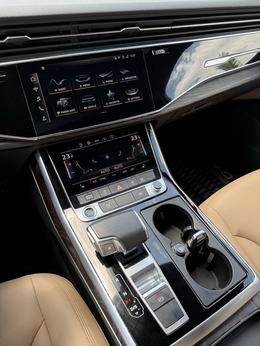 Audi Q7 2021 Quattro Premium 55 TFSI