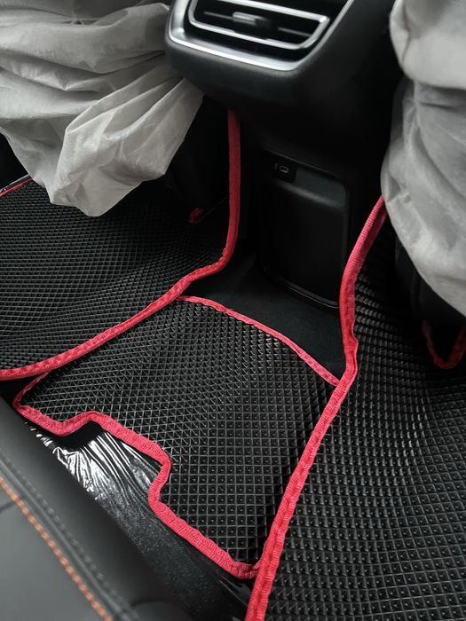 Новые EVA коврики на Лада 2114.