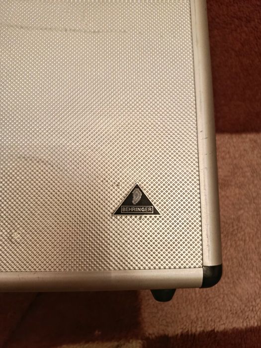 Микрофон Behringer T-47