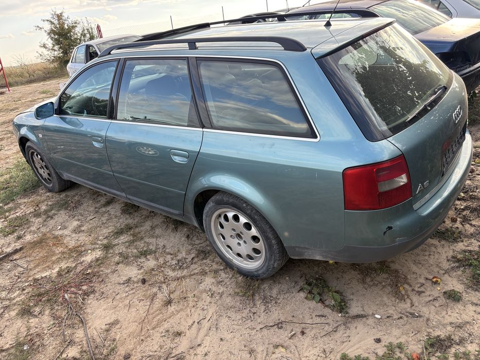 На части Audi A6 2.5 180