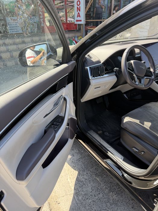 Byd chempion  sotialdi