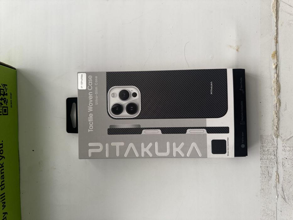 Продам чехол на айфон 15 про макс