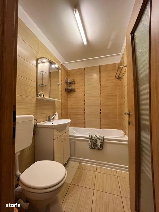 Apartament 3 camere de vânzare – Rogerius, str. Șelimbărului