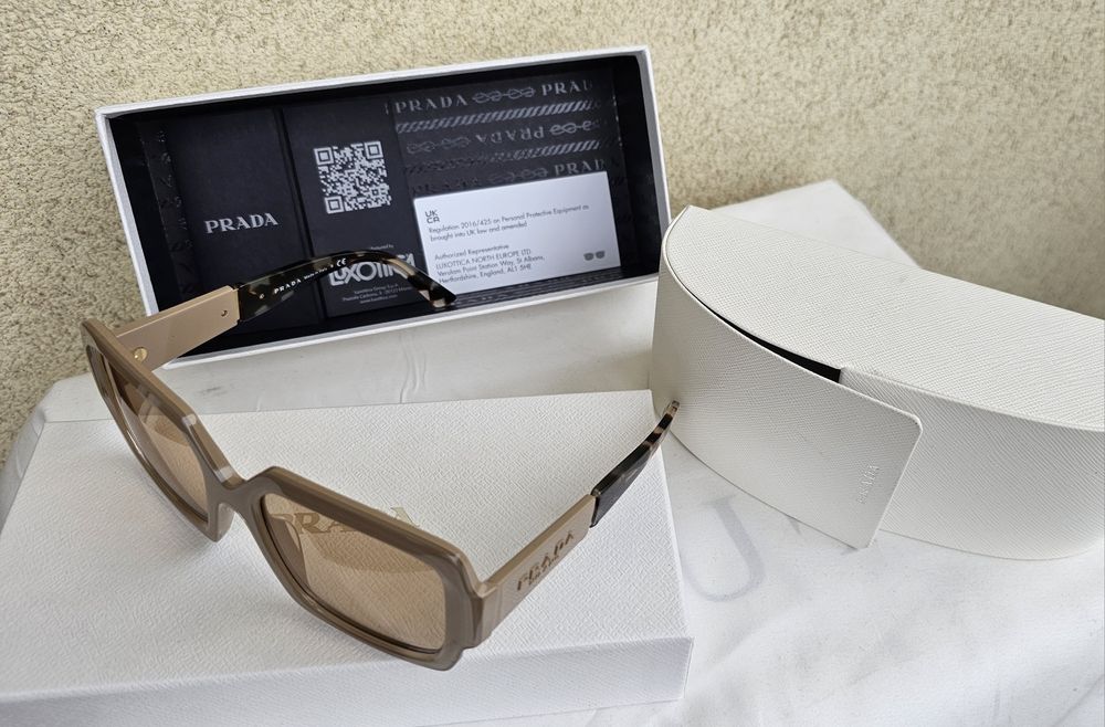 Prada слънчеви очила