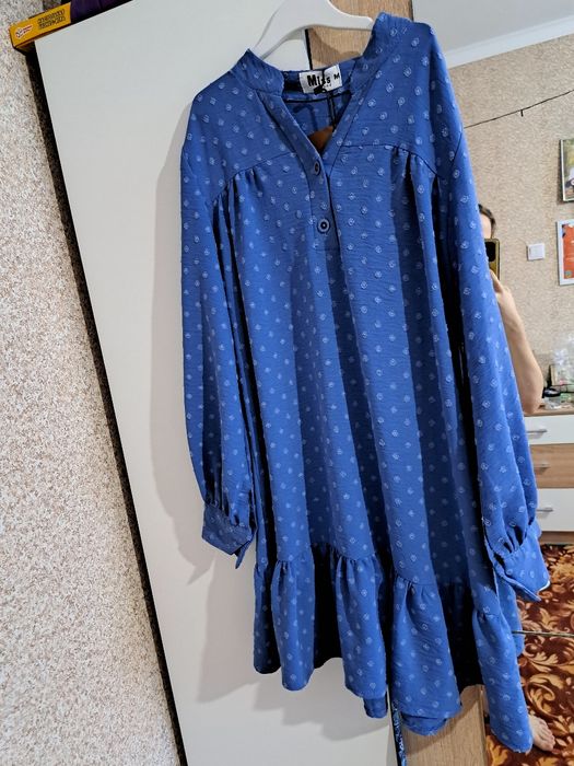 Женское платье в синем цвете