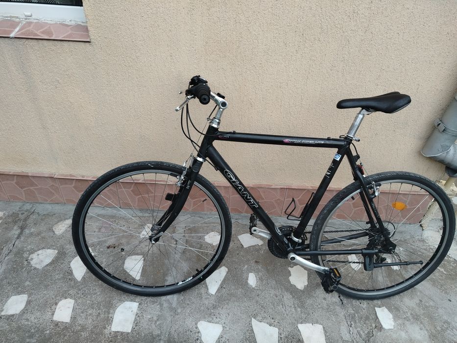 Vând bicicleta Giant 29''