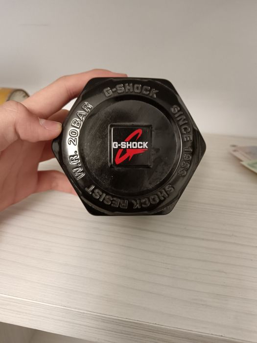 Vând ceas g-shock