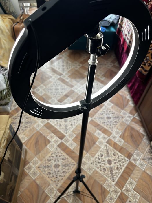 Кольцевая лампа